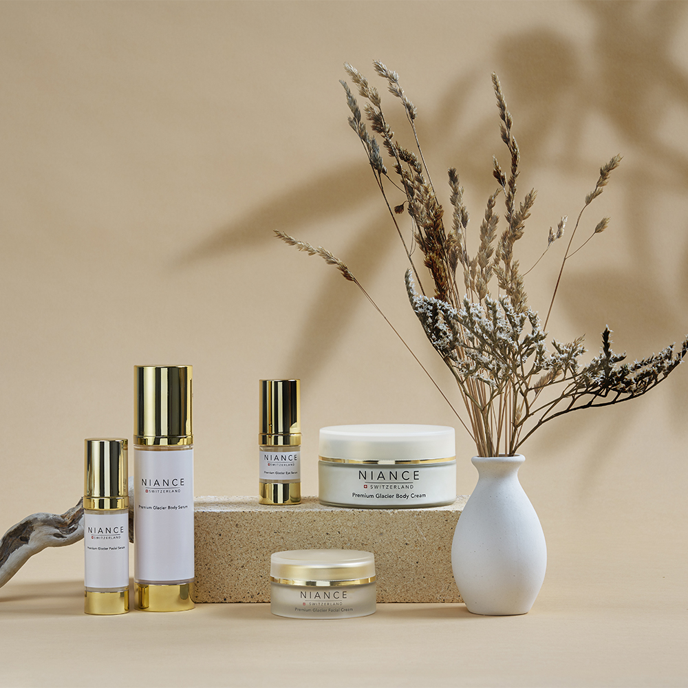 Secret anti-âge : comment conserver une peau jeune avec NIANCE Premium Glacier Facial Cream photo