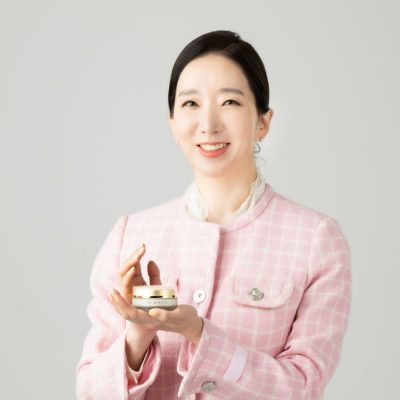 1. Rechtsanwalt Shin Seon-Kyung (1)
